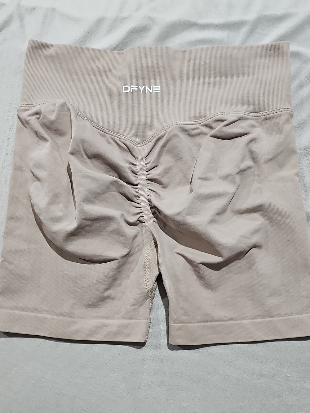 High-Rise Beige Scrunch  DFYNE Short